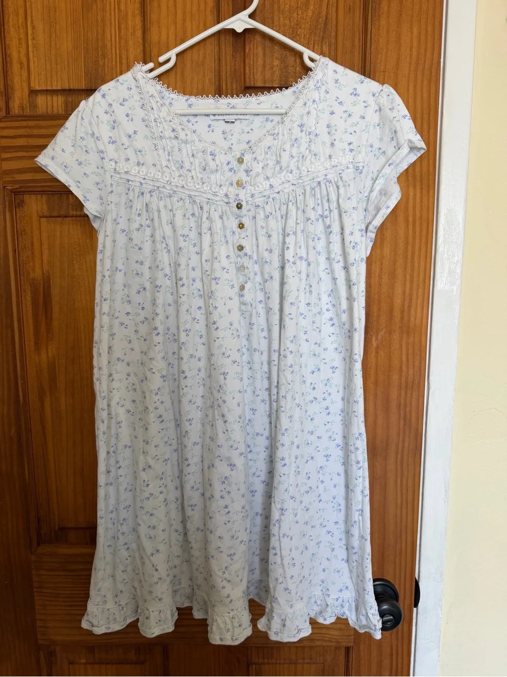 Eileen West Light Blue Floral Nightgown